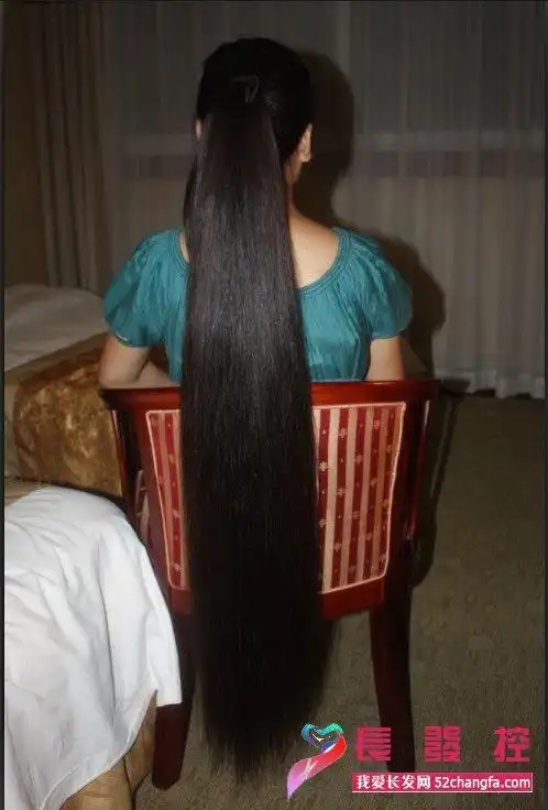 一刀剪下孕妇的超级粗辫-老高222#(15) 剪发_中国长发