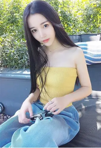 整体嚷嚷着想要同女神一样的 长头发你,刚好拿这组发型作为参考对象