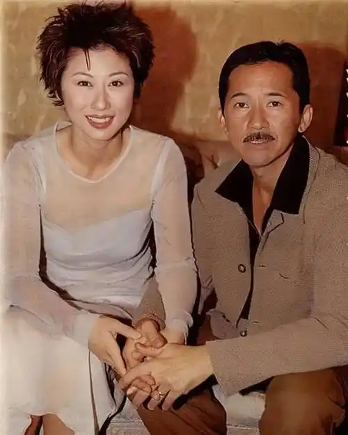 林子祥分手27年前妻吴正元和叶倩文差距立现一切都有合理解释