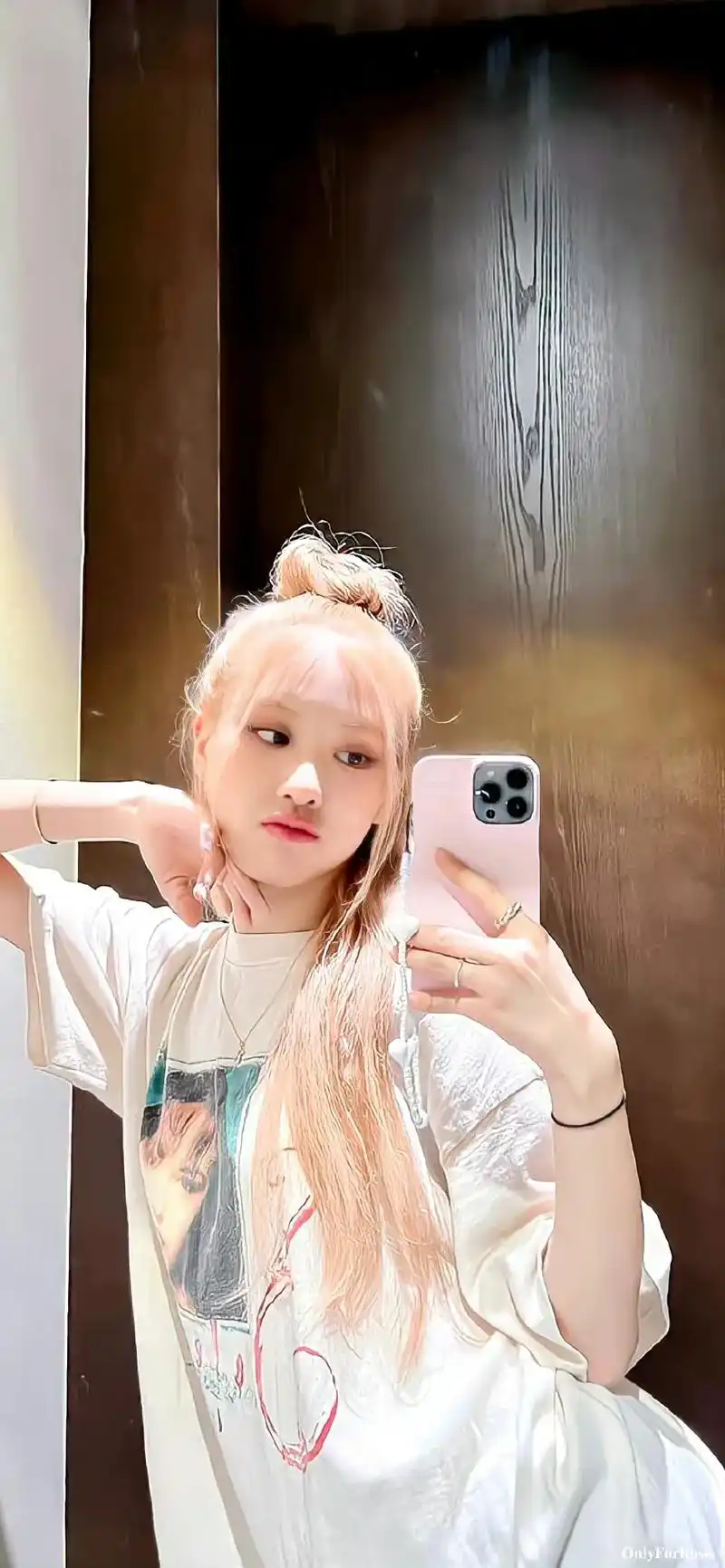 粉嫩的罗婕7895  ins更新95#罗婕#rose朴彩英 # - 抖音