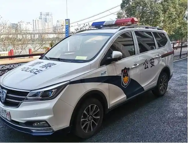 警车和消防车都免费,为何救护车要收高昂的费用?钱都去哪儿了?