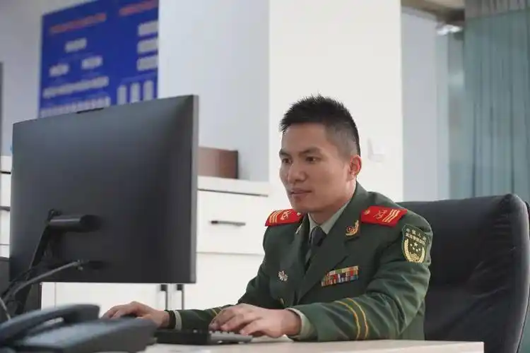 成为军士,能有多酷