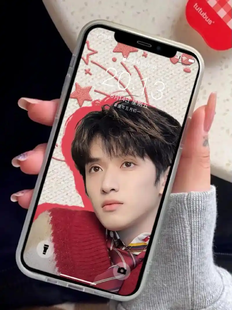 深情翔哥7815#严浩翔 #严浩翔香香公主 #严浩翔壁纸 #壁纸 - 抖音