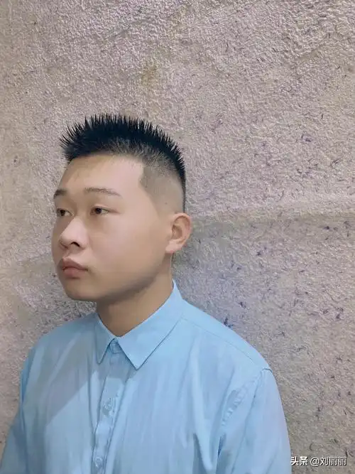 男生短发发型图片大全 今夏爆火男士发型16款,剪短烫烫真帅气