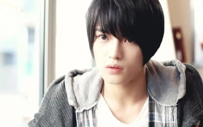 p>金在中(kim jae joong),原名"韩在俊".