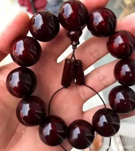 小叶紫檀如何盘出漂亮的玻璃体?悄悄告诉你"阻塞感"才是关键!