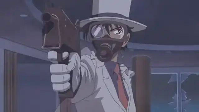 怪盗基德拿着微型冲锋枪扫人