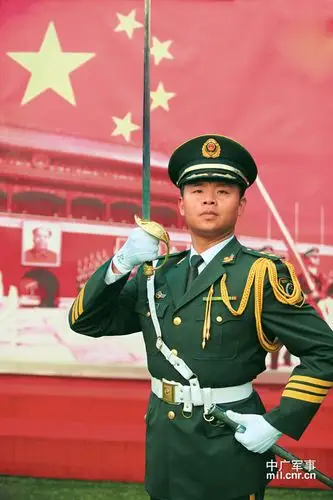 【转载】揭秘中国"最帅"的神秘部队:国旗护卫队!(图)