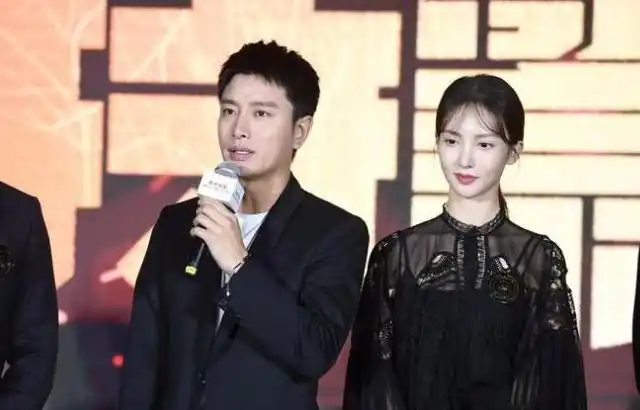 金晨李易峰双双否认恋情