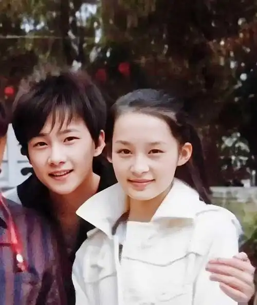 杨洋的6位绯闻女友最大36岁最小24岁一个比一个年轻