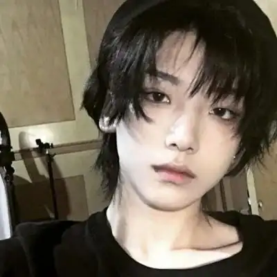 14岁男生照片头像