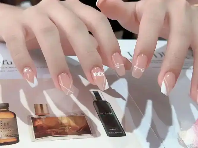 清新小仙女款美甲裸色爆款推荐
