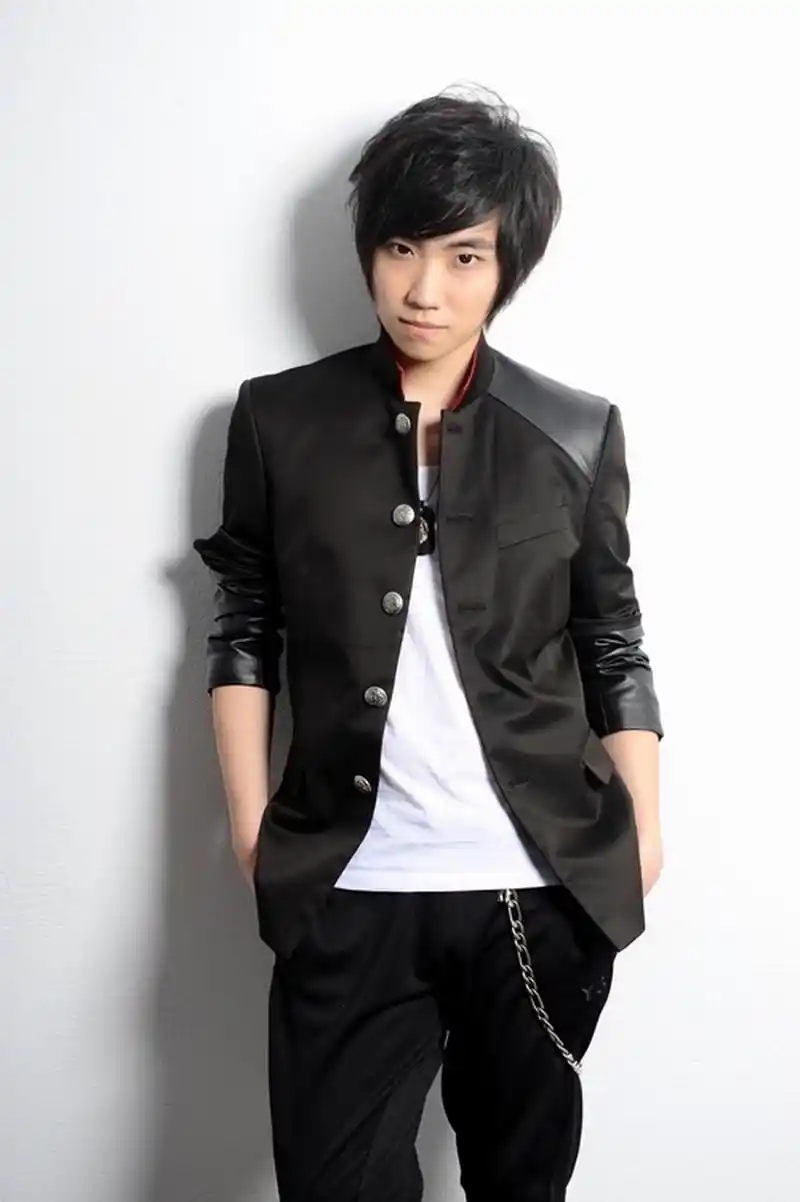 徐良的歌几乎是伴随了我整个青春,那时候用的最广