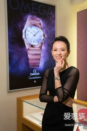 欧米茄名人大使章子怡参观欧米茄成都万象城旗舰店