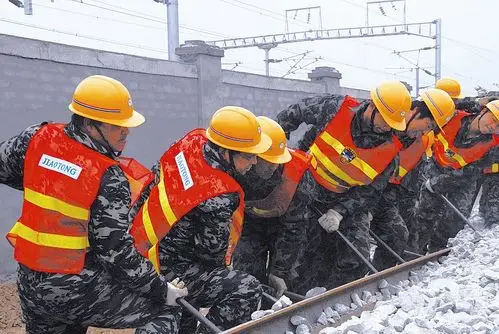 人民铁道报劳动号子响彻沪昆客专工地