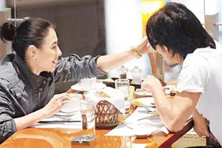 张柏芝探望关心妍 揭谢霆锋张柏芝情史离婚原因