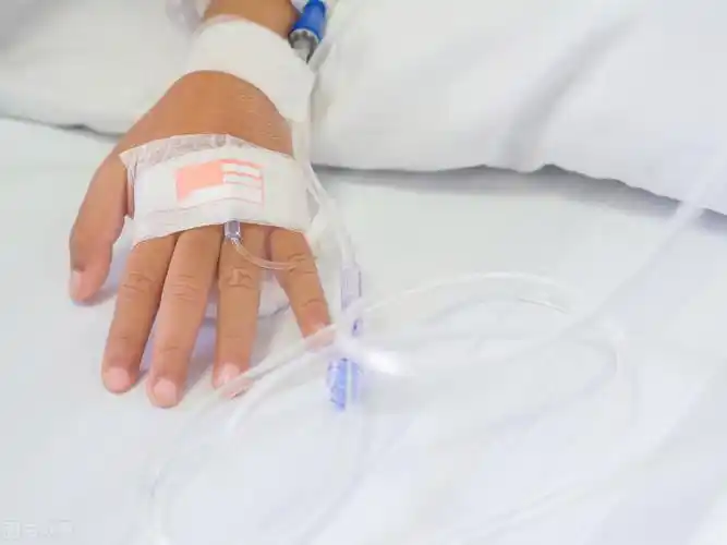 孩子发热是吃药好还是打针好,作为父母,你需要懂得这些应急处理