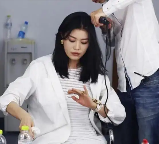 看到汪峰3任妻子照,原来是我们熟悉的她,与章子怡比谁更美|齐丹|汪峰