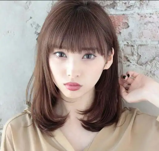 齐肩短发发型图片(头发到肩膀适合什么发型)