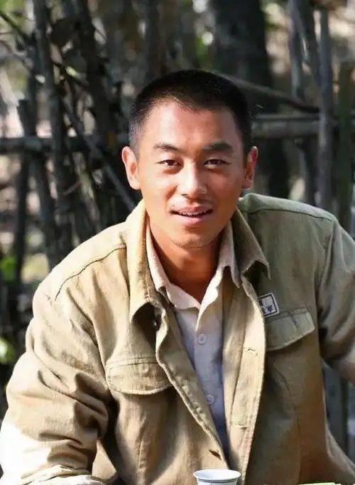 《闯关东》一炮而红,又凭《红高粱》塑造了经典形象|朱亚文|李幼斌