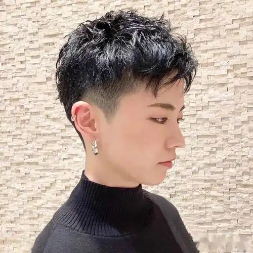 2022春天"超短发纹理烫"_自然_造型_发型