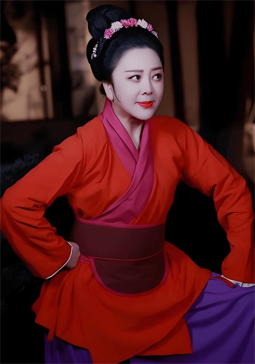 《水浒传》中的孙二娘,《神医喜来乐》中喜来乐的老婆胡素花!