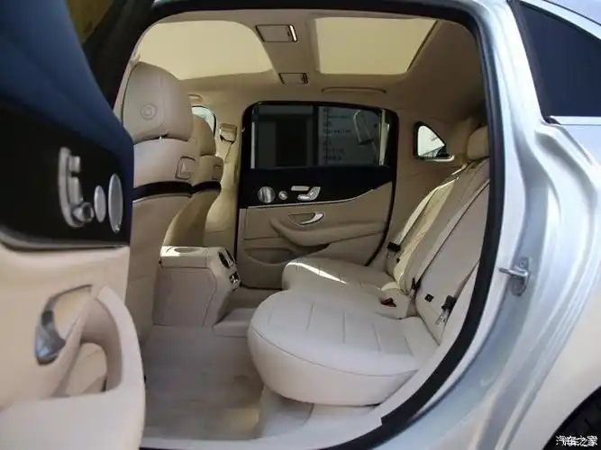 【图】e300白色立标选什么内饰好看?_奔驰e级论坛_汽车之家论坛