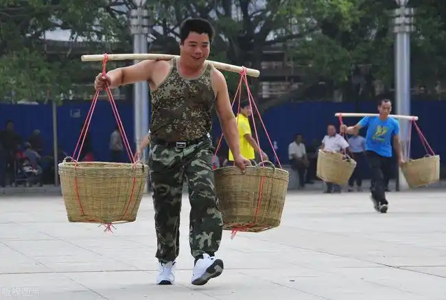 科普挑担子中的物理学