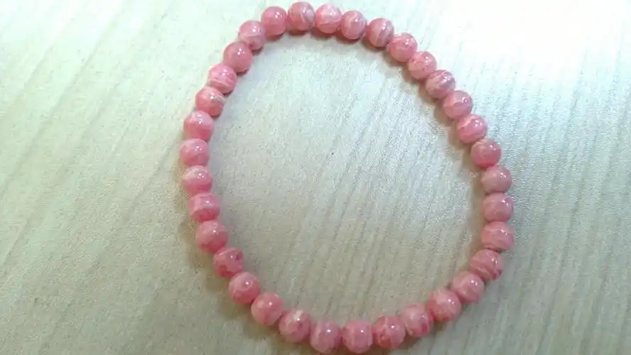 石头记红纹石手链 真假