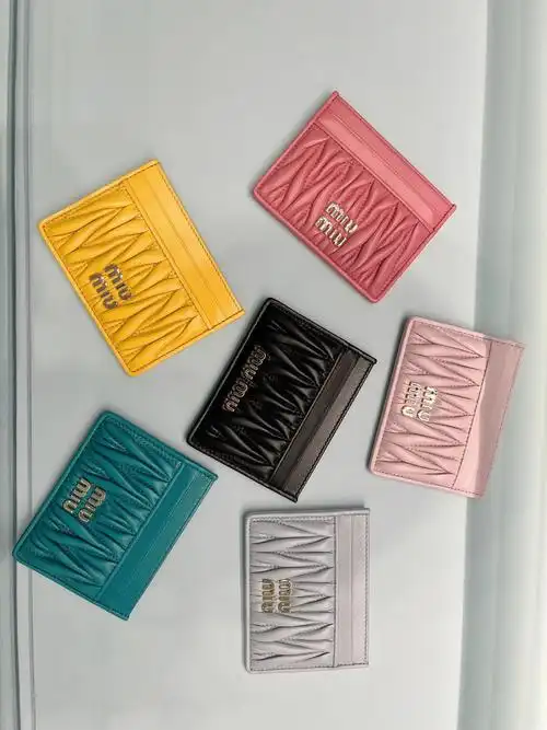 缪缪miumiu卡包集合