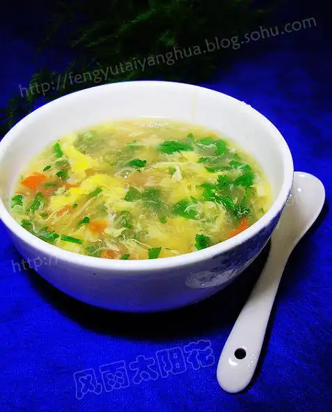 花家套餐15洋葱炒鸡蛋菠菜拌粉丝韭菜烧饼芹菜叶蛋花汤附做法