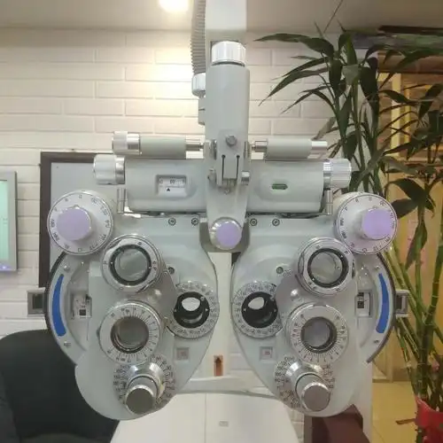 写美篇临朐焦视力眼镜,拥有先进的验光配镜仪器和精美时尚的眼镜!