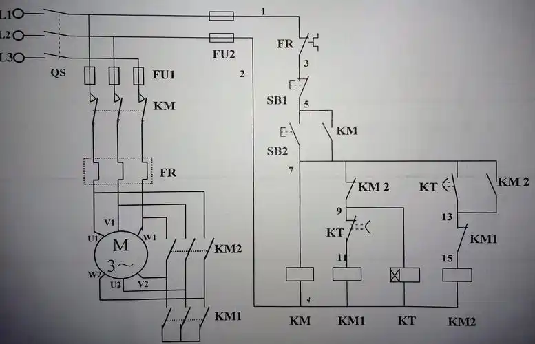 三菱星三角降压启动梯形图
