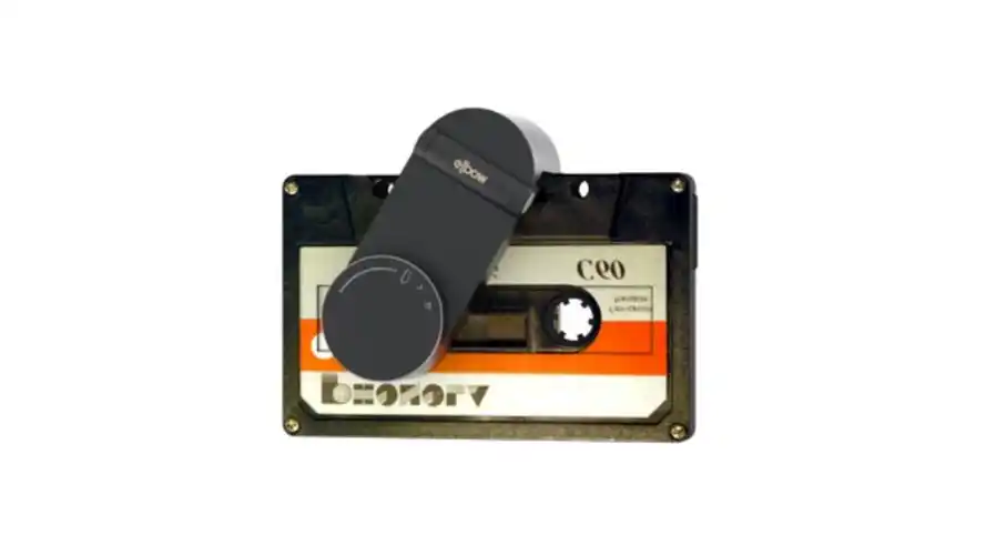 超小型磁带播放器