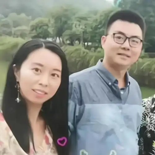 郭威田静给亲生父母许爸许妈留出单独房间网友幸亏有亲儿子