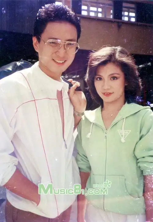 荷兰男友曝翁美玲旧照 翁美玲汤镇业海量甜蜜照曝光