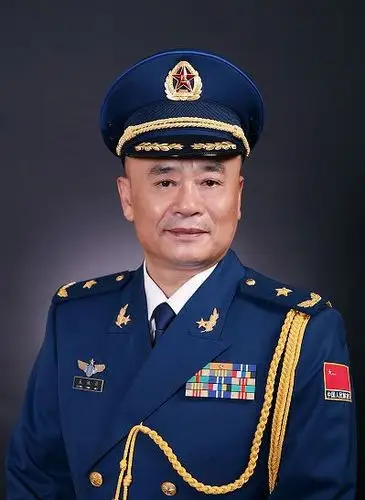 > 精气神 大篆书