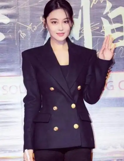 "一嫁改命"张馨予:将一张烂牌打成王炸,老公到底是什么来头?