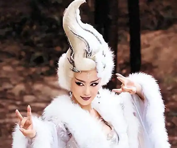 苏妲己就寝前有一个习惯,深得纣王喜爱,现在的女孩却绝不敢效仿