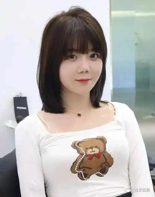 风情万种"初恋短发"._中国_发型_形象