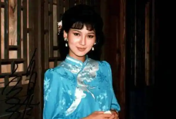 赵雅芝,叶童同台教新人演戏,一个演技被质疑,一个获得观众力挺_节目