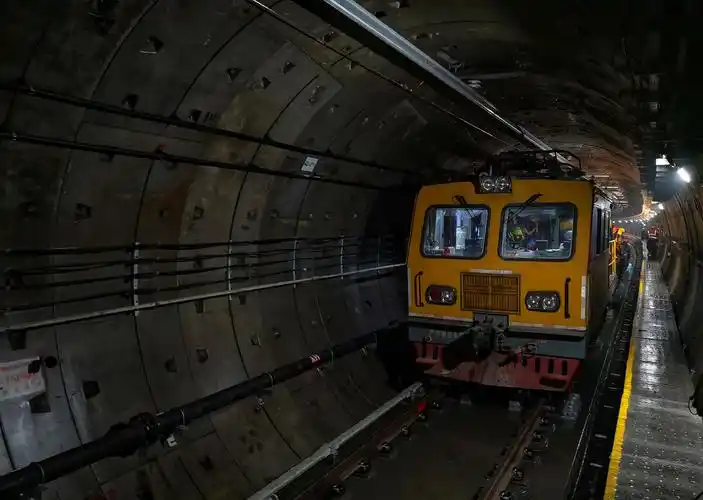 地铁隧道工程车