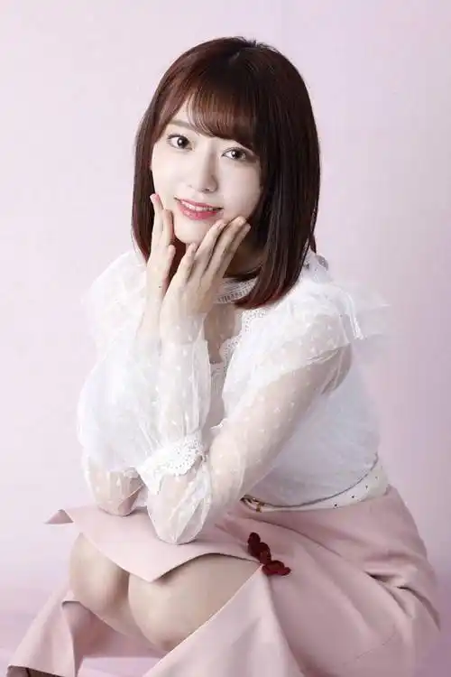 这谁顶得住!宫脇咲良女神级写真曝光:狠辣魅力让人目不暇接