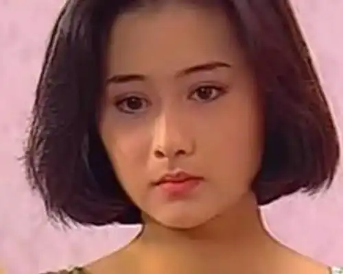 陈德容,她将琼瑶笔下一个个不食人间烟火的飘逸女子演绎得活灵活现,无