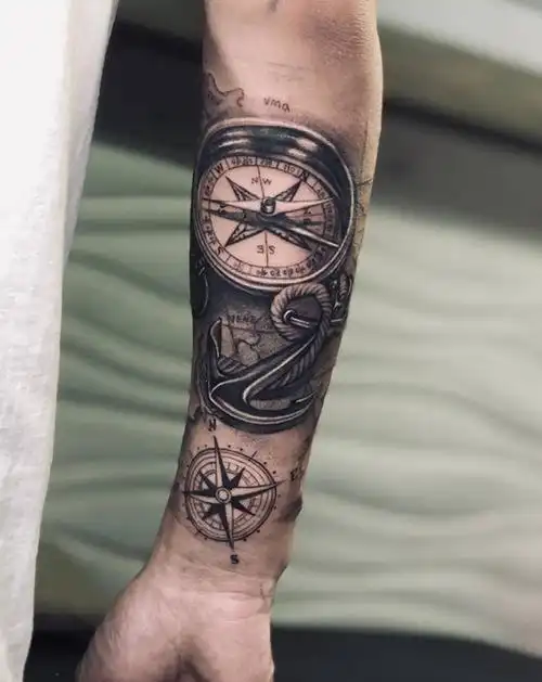 指南针纹身图片_手臂欧美写实纹身图案