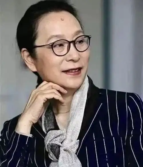 金鸡奖最佳女主角奚美娟简历资料(奚美娟的母亲是吴彦姝吗)