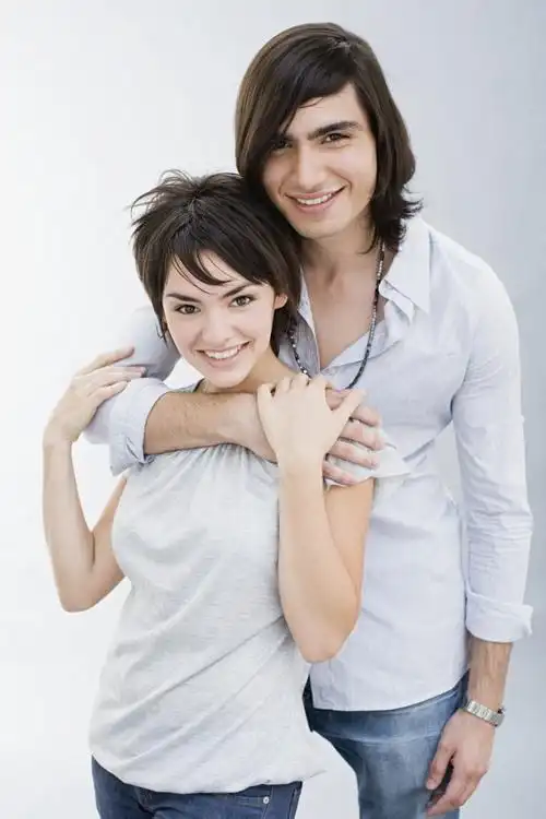 搂着脖子的亲密恋人图片图片素材下载(图片id:47841)_-新人情侣-图片