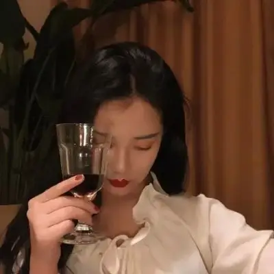 江淮:时尚唯美风真人女生头像_微信头像_我要个性网