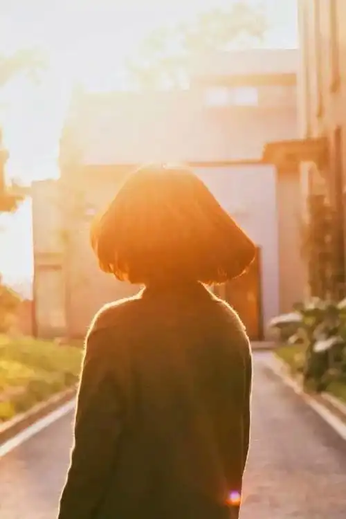 真人##女生##短发##背影##夕阳# - 堆糖,美图壁纸兴趣社区