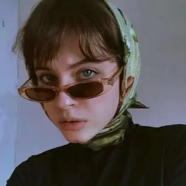 个性好看的外国女头像霸气头像图片